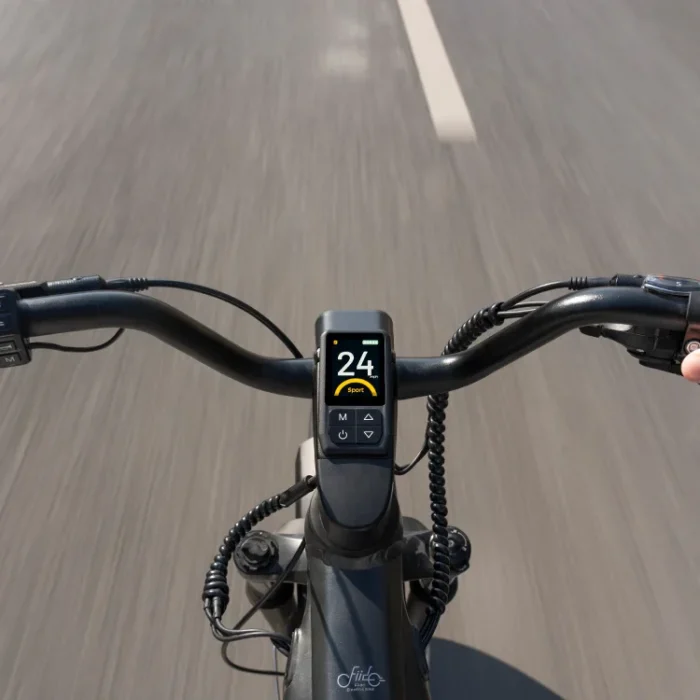 1 titan 2025 central integrated display copia