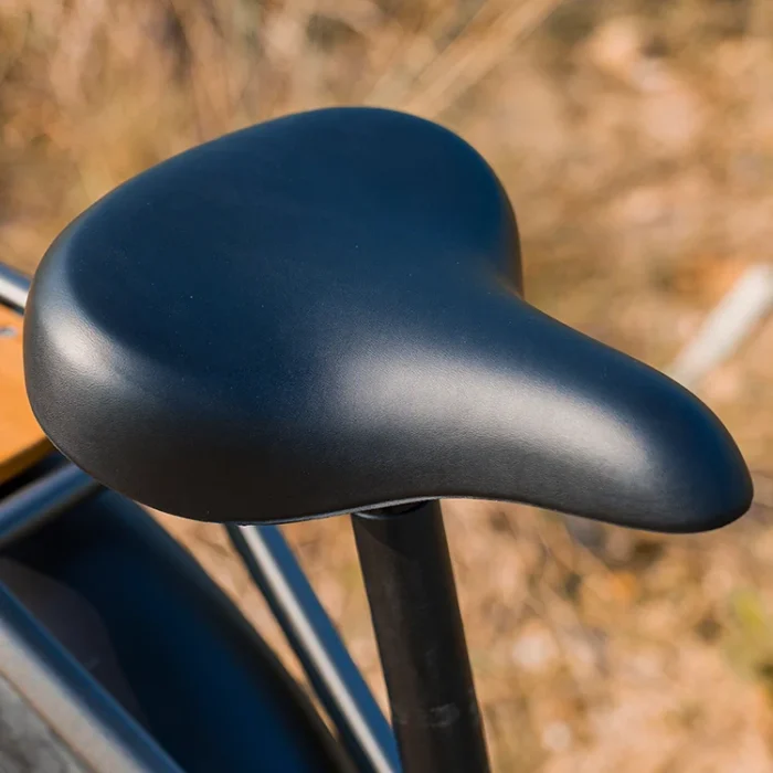 5 titan 2025 velo saddle